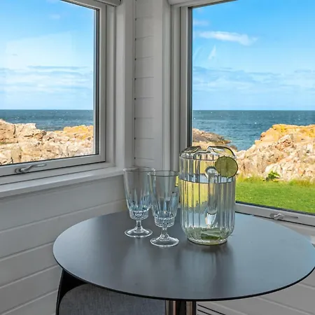 Gorgeous In With House Sea View Holiday home